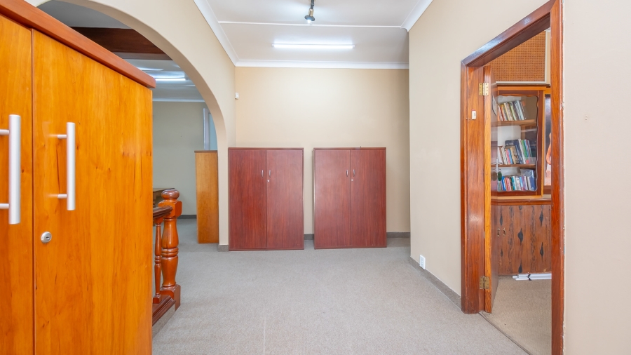 4 Bedroom Property for Sale in Florida Park Gauteng