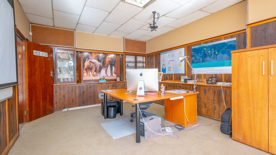 4 Bedroom Property for Sale in Florida Park Gauteng