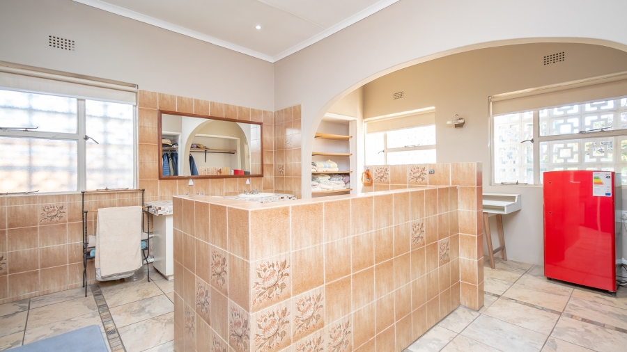 4 Bedroom Property for Sale in Florida Park Gauteng