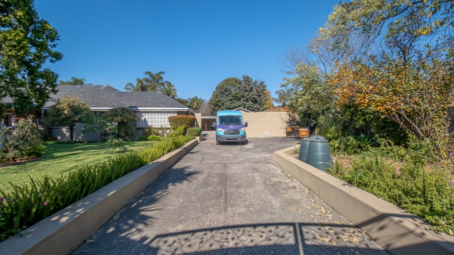 4 Bedroom Property for Sale in Florida Park Gauteng