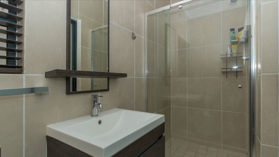 3 Bedroom Property for Sale in Greenstone Crest Gauteng