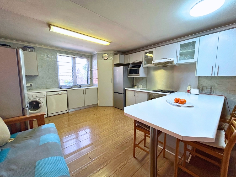 2 Bedroom Property for Sale in Die Hoewes Gauteng