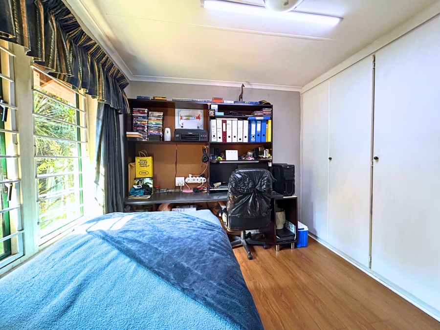 2 Bedroom Property for Sale in Die Hoewes Gauteng