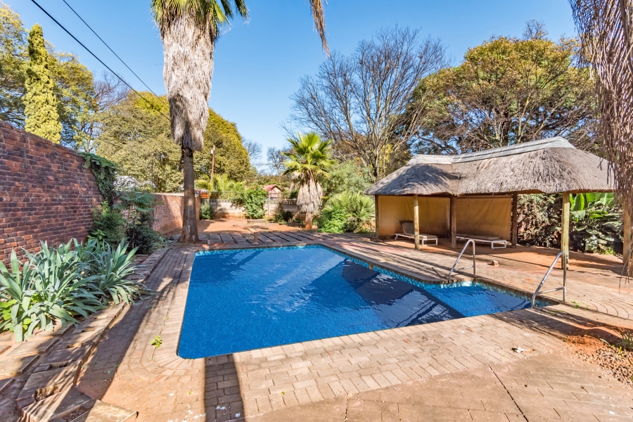 6 Bedroom Property for Sale in Meyerspark Gauteng