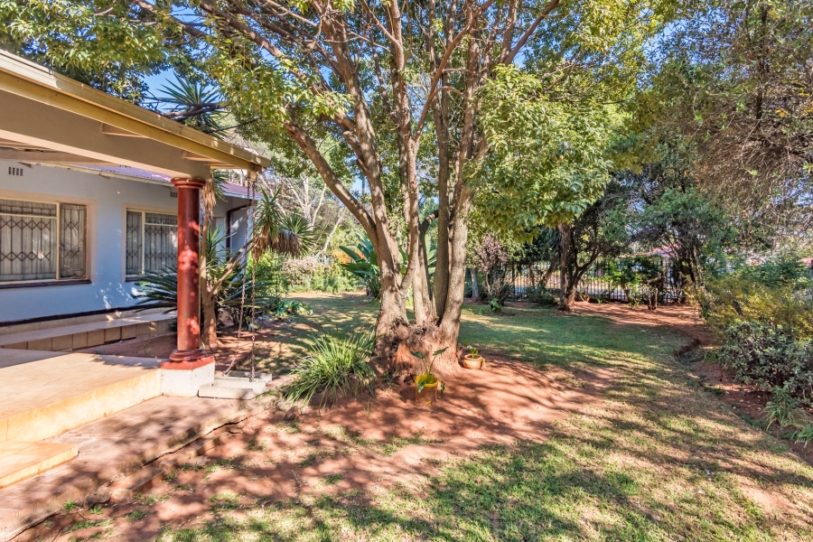 6 Bedroom Property for Sale in Meyerspark Gauteng