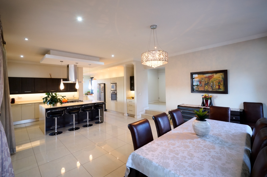 3 Bedroom Property for Sale in Waterfall Country Village Gauteng