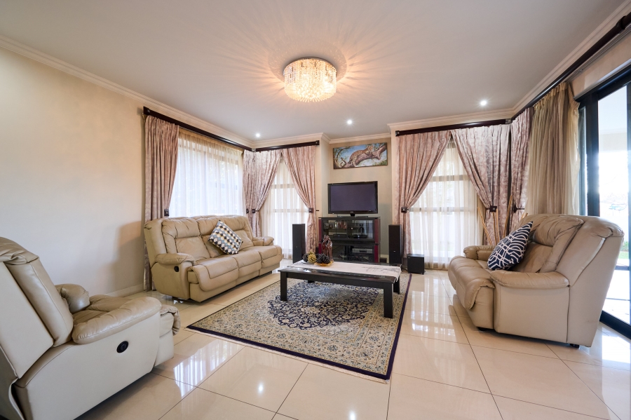 3 Bedroom Property for Sale in Waterfall Country Village Gauteng
