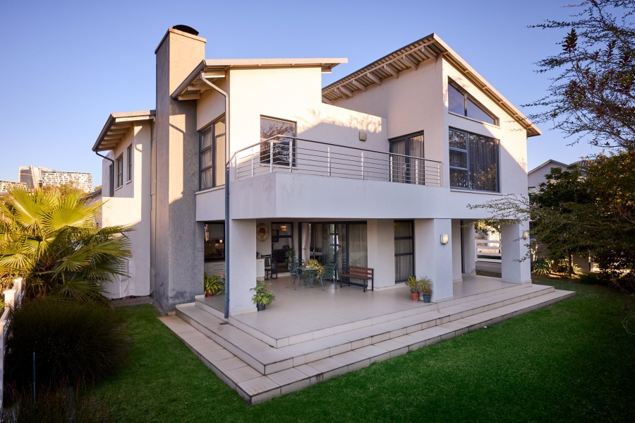 3 Bedroom Property for Sale in Waterfall Country Village Gauteng