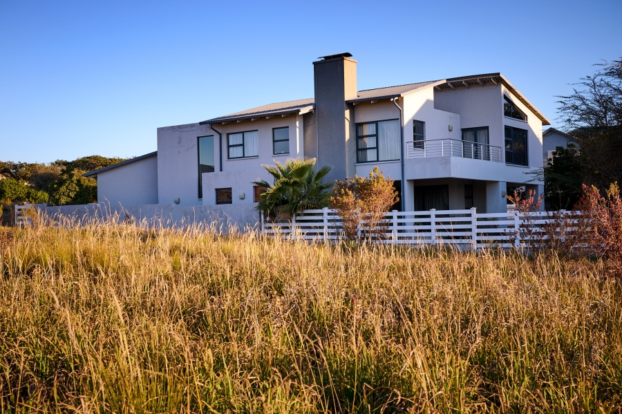 3 Bedroom Property for Sale in Waterfall Country Village Gauteng