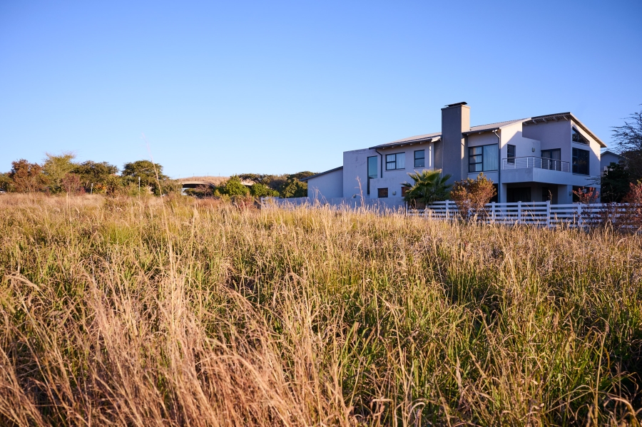 3 Bedroom Property for Sale in Waterfall Country Village Gauteng