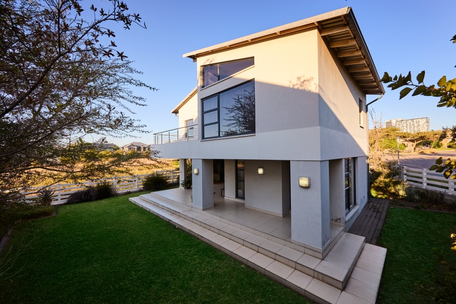3 Bedroom Property for Sale in Waterfall Country Village Gauteng