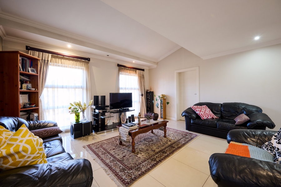 3 Bedroom Property for Sale in Waterfall Country Village Gauteng
