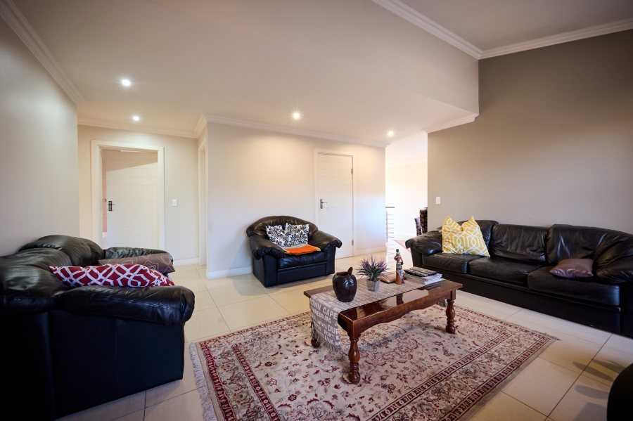 3 Bedroom Property for Sale in Waterfall Country Village Gauteng