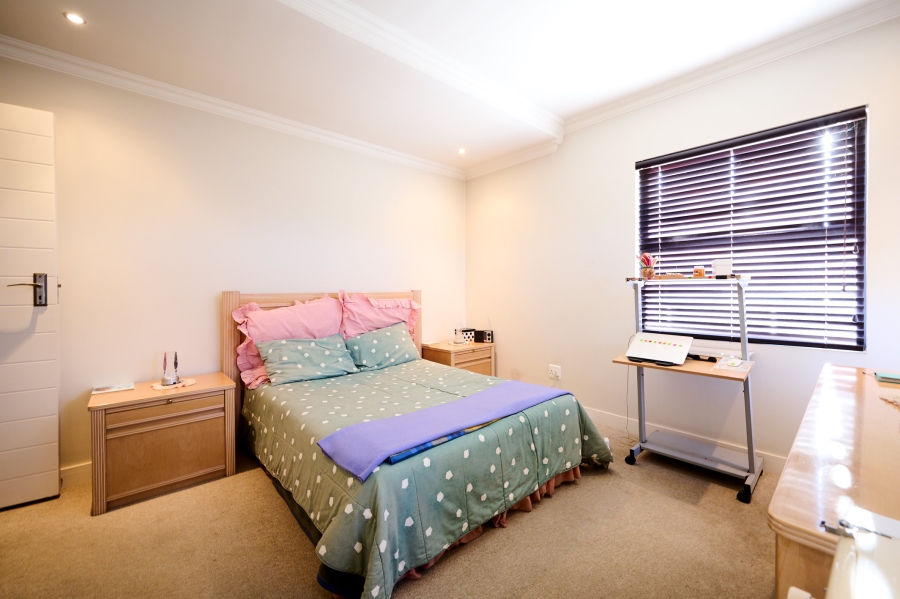 3 Bedroom Property for Sale in Waterfall Country Village Gauteng