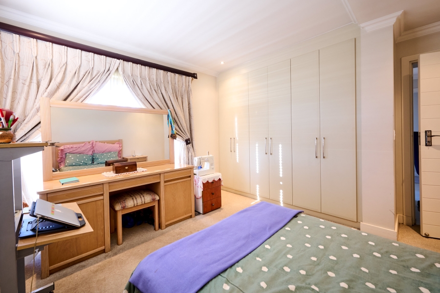 3 Bedroom Property for Sale in Waterfall Country Village Gauteng
