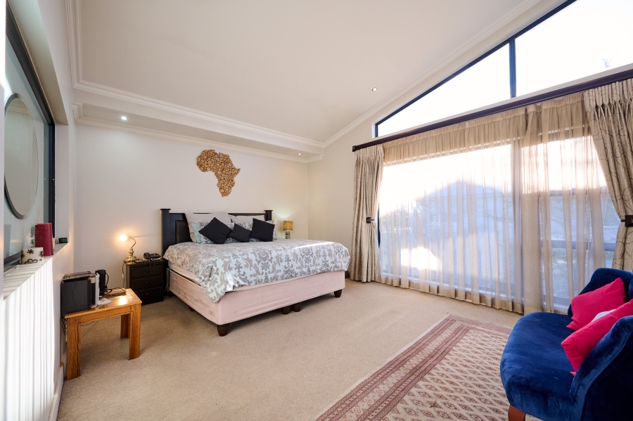 3 Bedroom Property for Sale in Waterfall Country Village Gauteng
