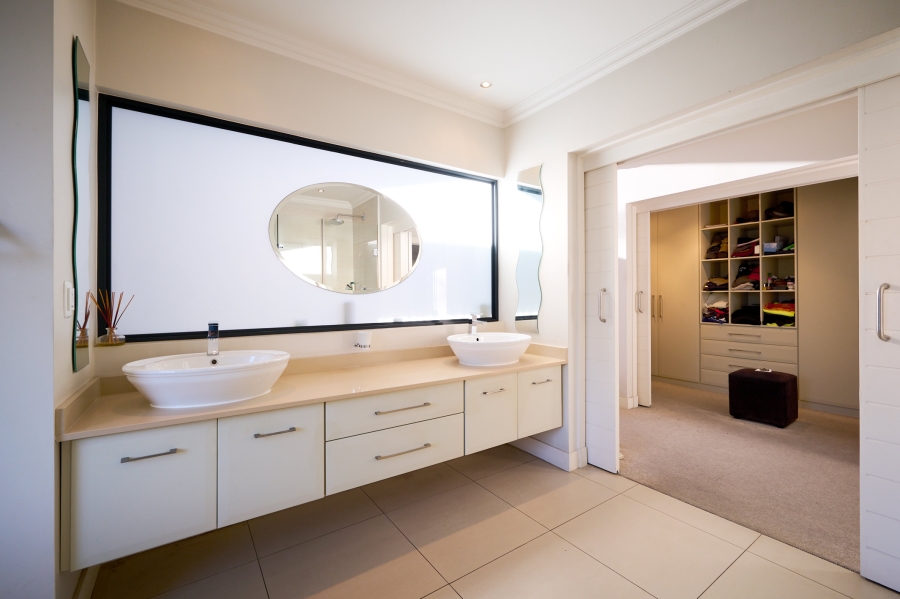 3 Bedroom Property for Sale in Waterfall Country Village Gauteng