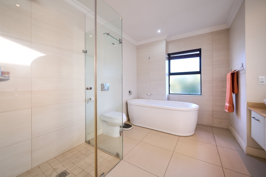 3 Bedroom Property for Sale in Waterfall Country Village Gauteng