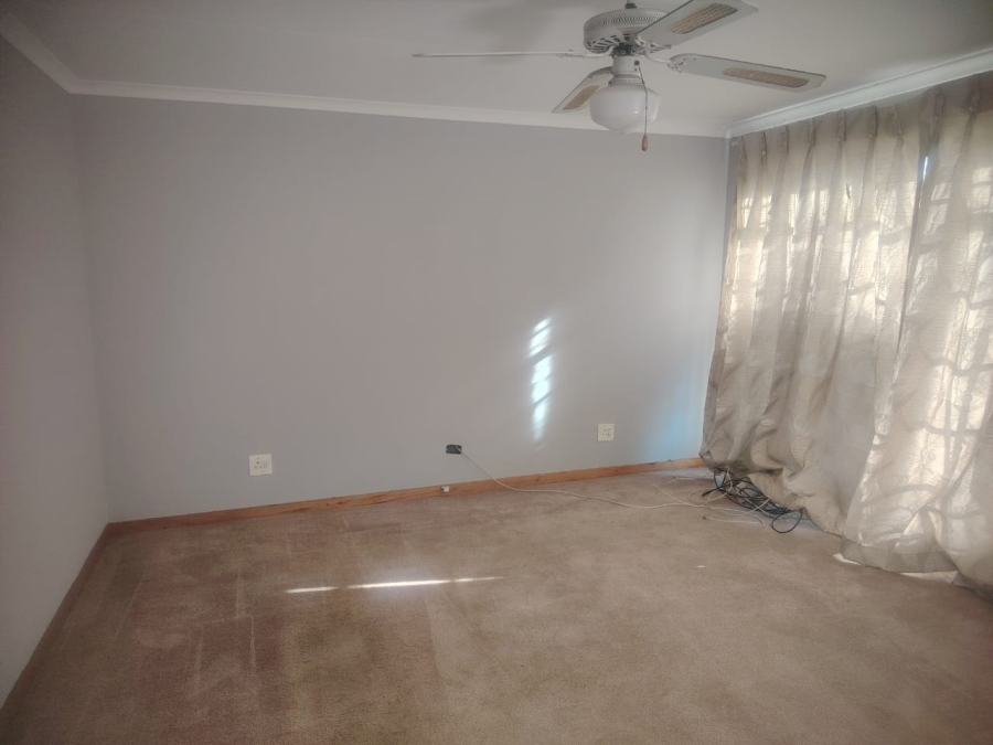 3 Bedroom Property for Sale in Hectorton Gauteng