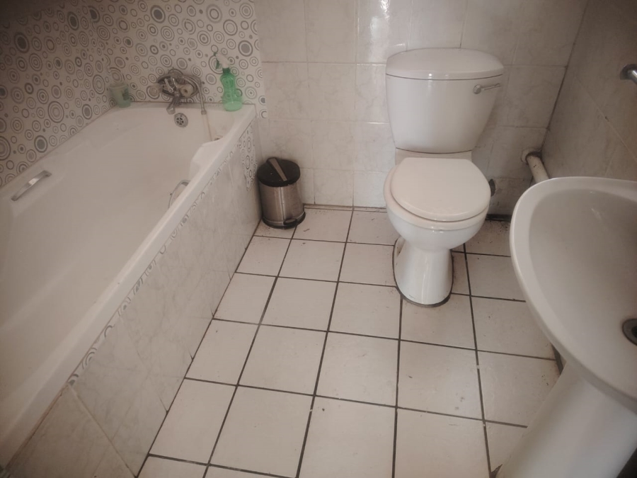 3 Bedroom Property for Sale in Hectorton Gauteng