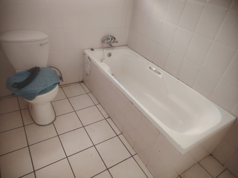 3 Bedroom Property for Sale in Hectorton Gauteng