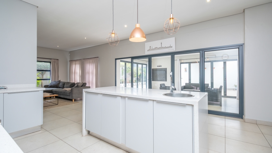 4 Bedroom Property for Sale in Midstream Ridge Gauteng
