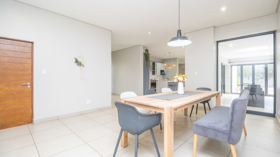 4 Bedroom Property for Sale in Midstream Ridge Gauteng