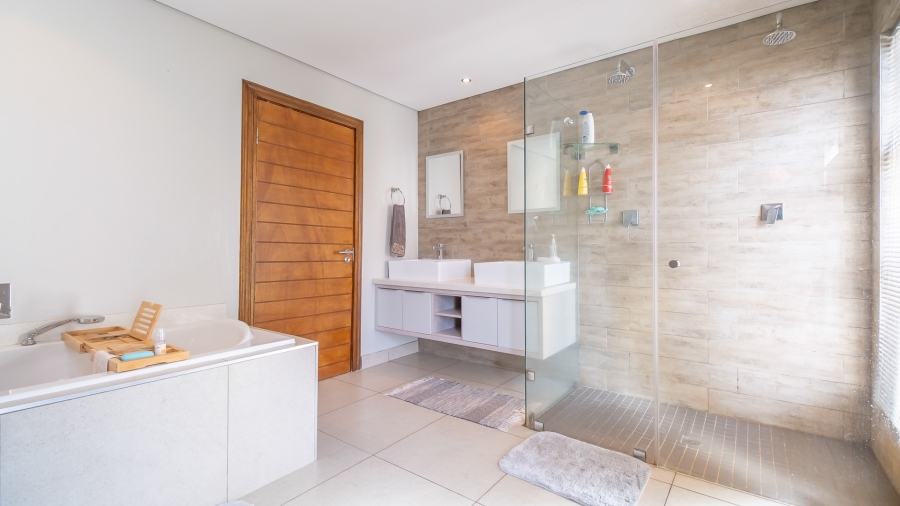 4 Bedroom Property for Sale in Midstream Ridge Gauteng