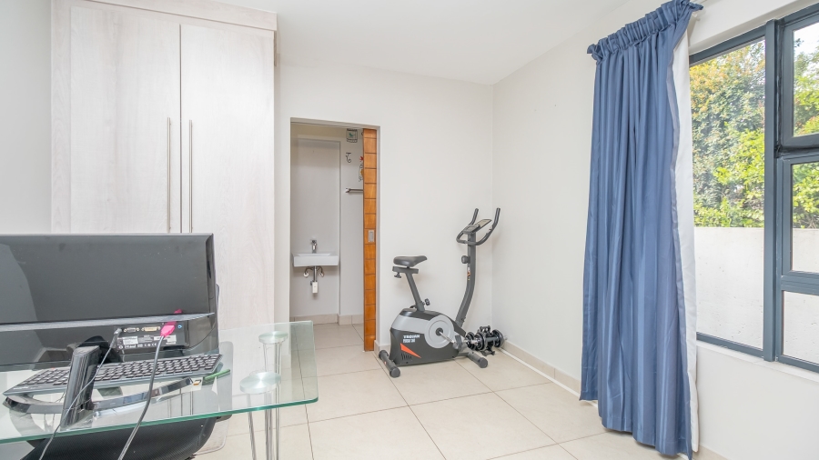 4 Bedroom Property for Sale in Midstream Ridge Gauteng