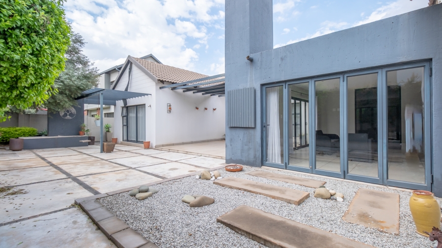 4 Bedroom Property for Sale in Midstream Ridge Gauteng