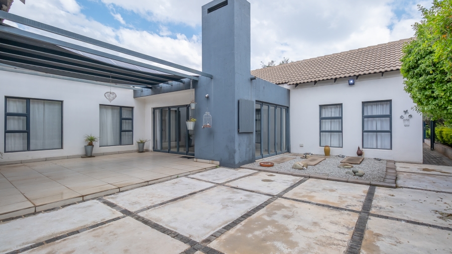4 Bedroom Property for Sale in Midstream Ridge Gauteng