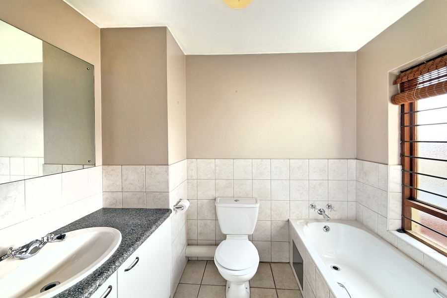 2 Bedroom Property for Sale in Bryanston Gauteng