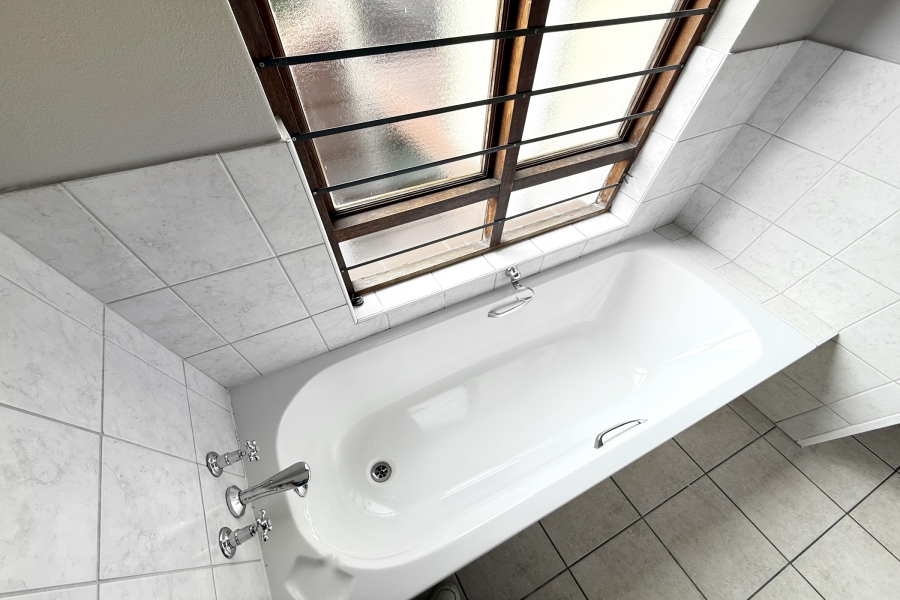 2 Bedroom Property for Sale in Bryanston Gauteng
