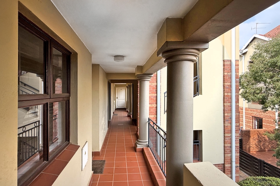 2 Bedroom Property for Sale in Bryanston Gauteng