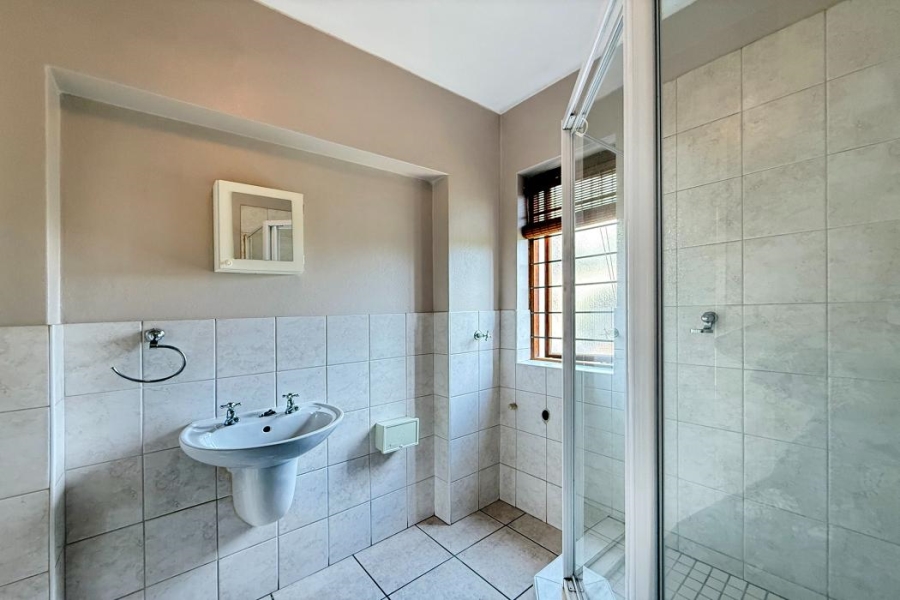 2 Bedroom Property for Sale in Bryanston Gauteng
