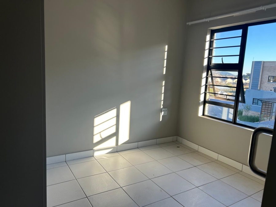 1 Bedroom Property for Sale in Montana Gauteng