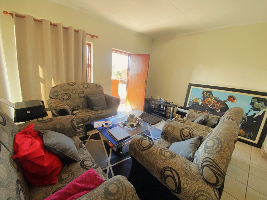 2 Bedroom Property for Sale in Amorosa Gauteng