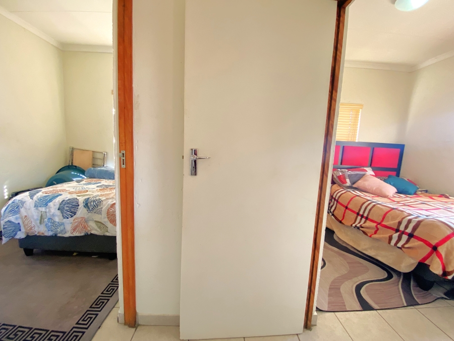 2 Bedroom Property for Sale in Amorosa Gauteng