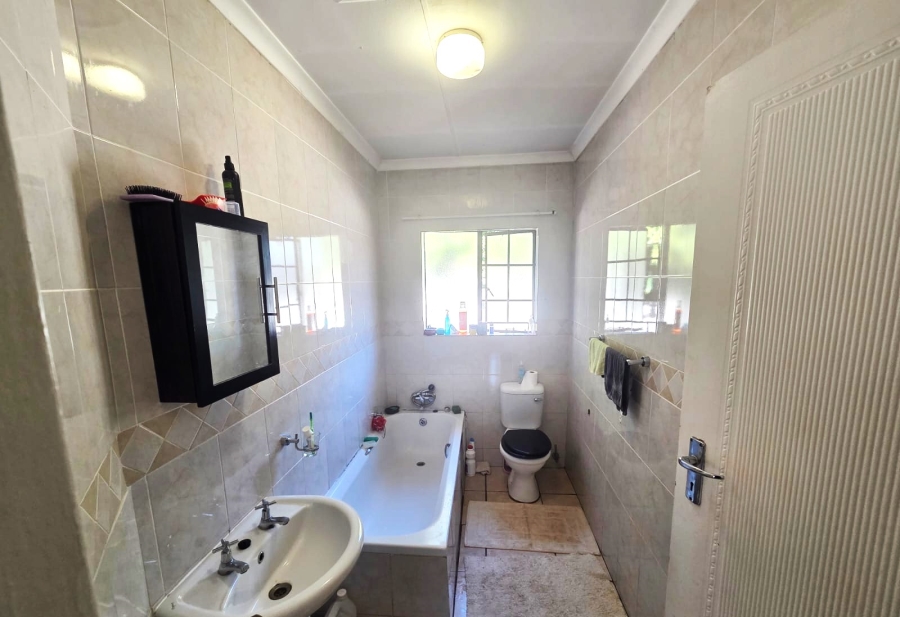 To Let 3 Bedroom Property for Rent in Montana Gauteng