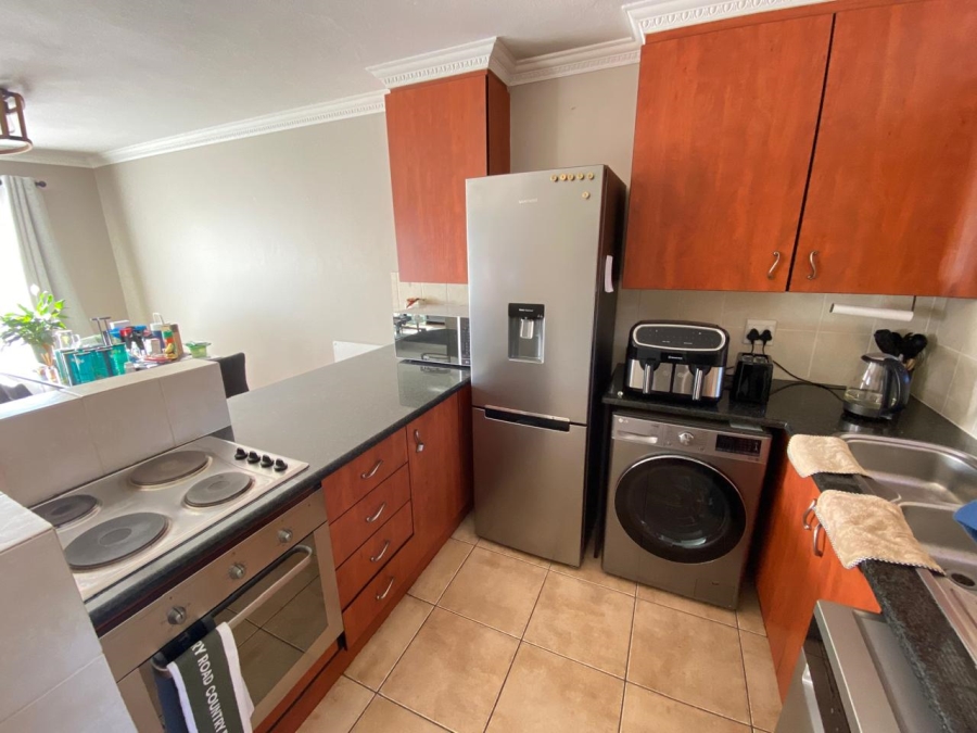 To Let 2 Bedroom Property for Rent in Olympus AH Gauteng