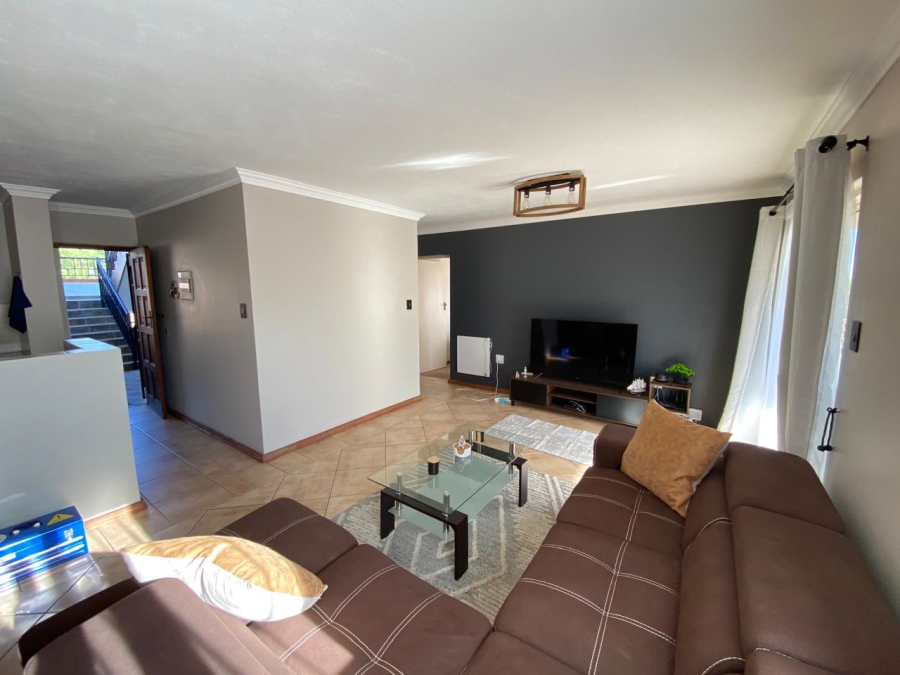To Let 2 Bedroom Property for Rent in Olympus AH Gauteng