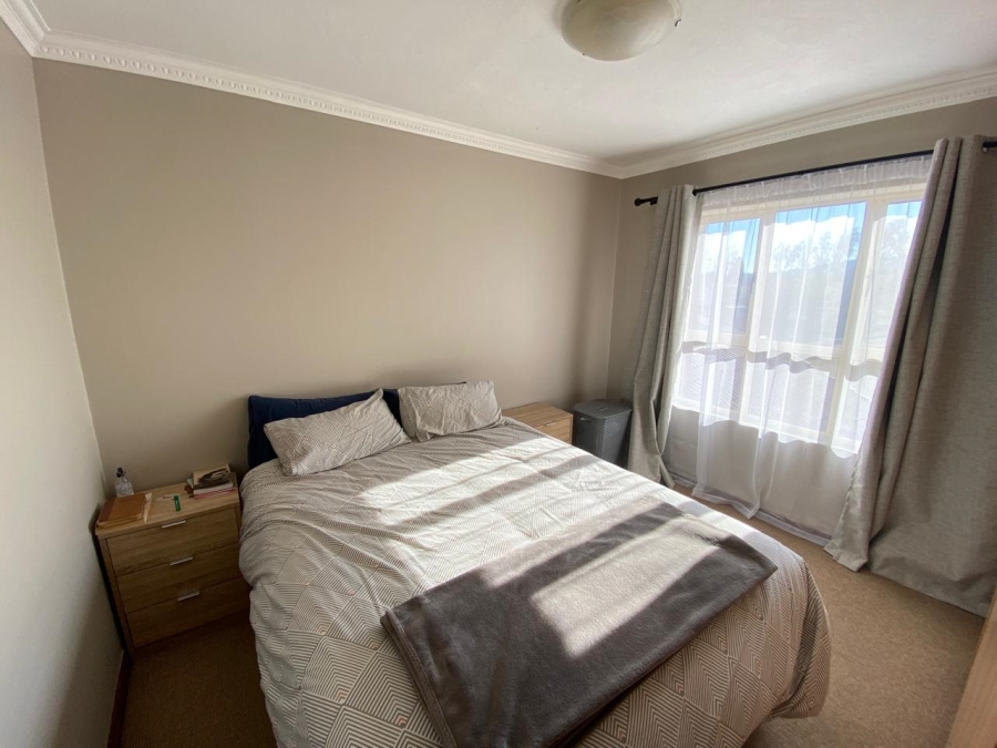 To Let 2 Bedroom Property for Rent in Olympus AH Gauteng