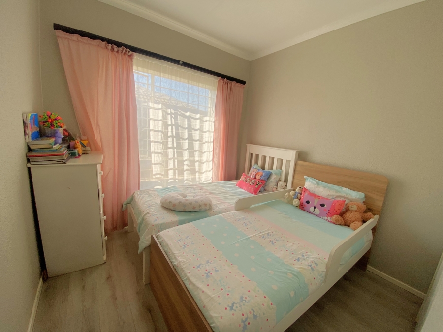 2 Bedroom Property for Sale in Amorosa Gauteng