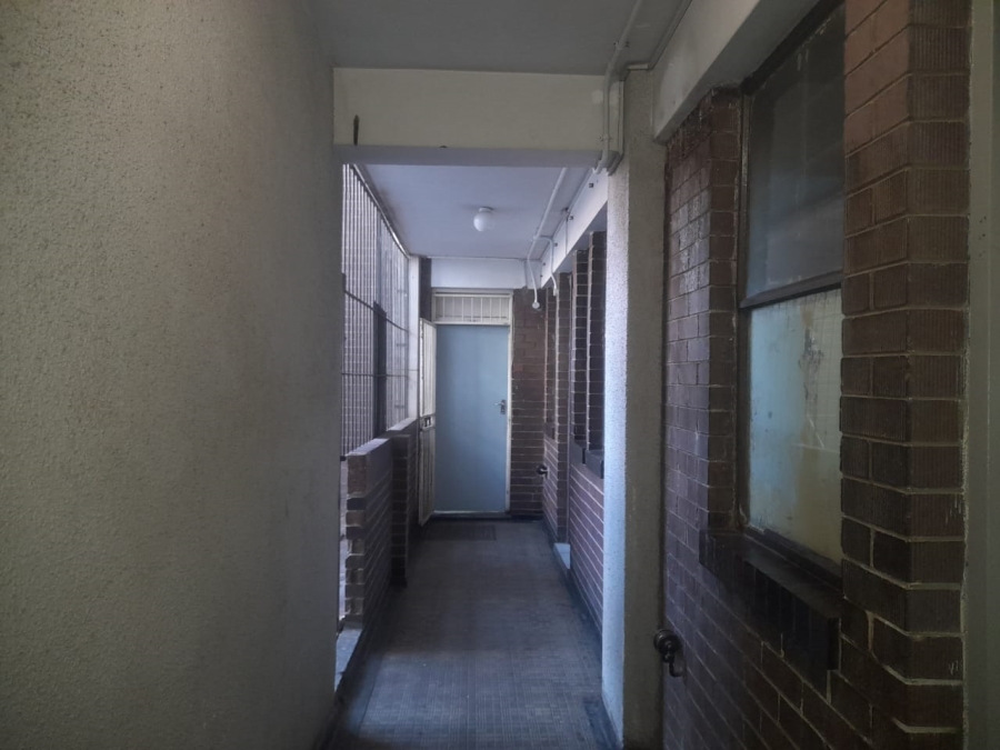 1 Bedroom Property for Sale in Newtown Gauteng