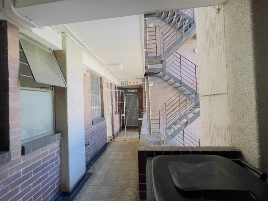 1 Bedroom Property for Sale in Newtown Gauteng