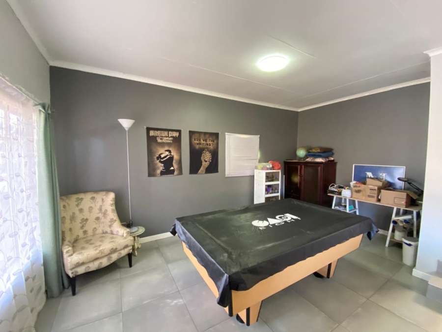 To Let 3 Bedroom Property for Rent in Faerie Glen Gauteng