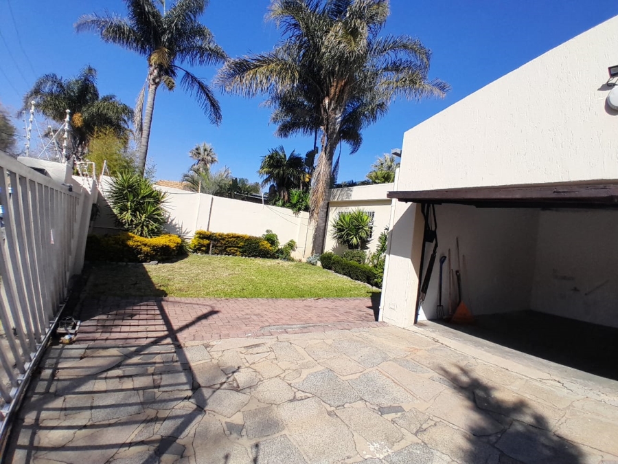 3 Bedroom Property for Sale in Edenvale Central Gauteng