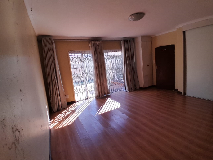 3 Bedroom Property for Sale in Edenvale Central Gauteng