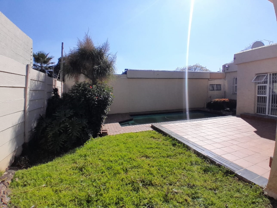 3 Bedroom Property for Sale in Edenvale Central Gauteng