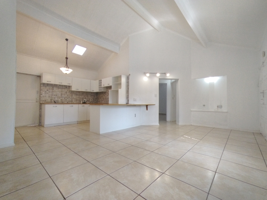 4 Bedroom Property for Sale in Rooihuiskraal Gauteng